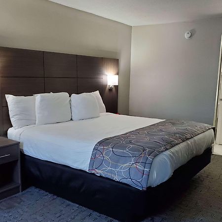 Days Inn & Suites By Wyndham Charleston Airport West North Charleston Eksteriør bilde
