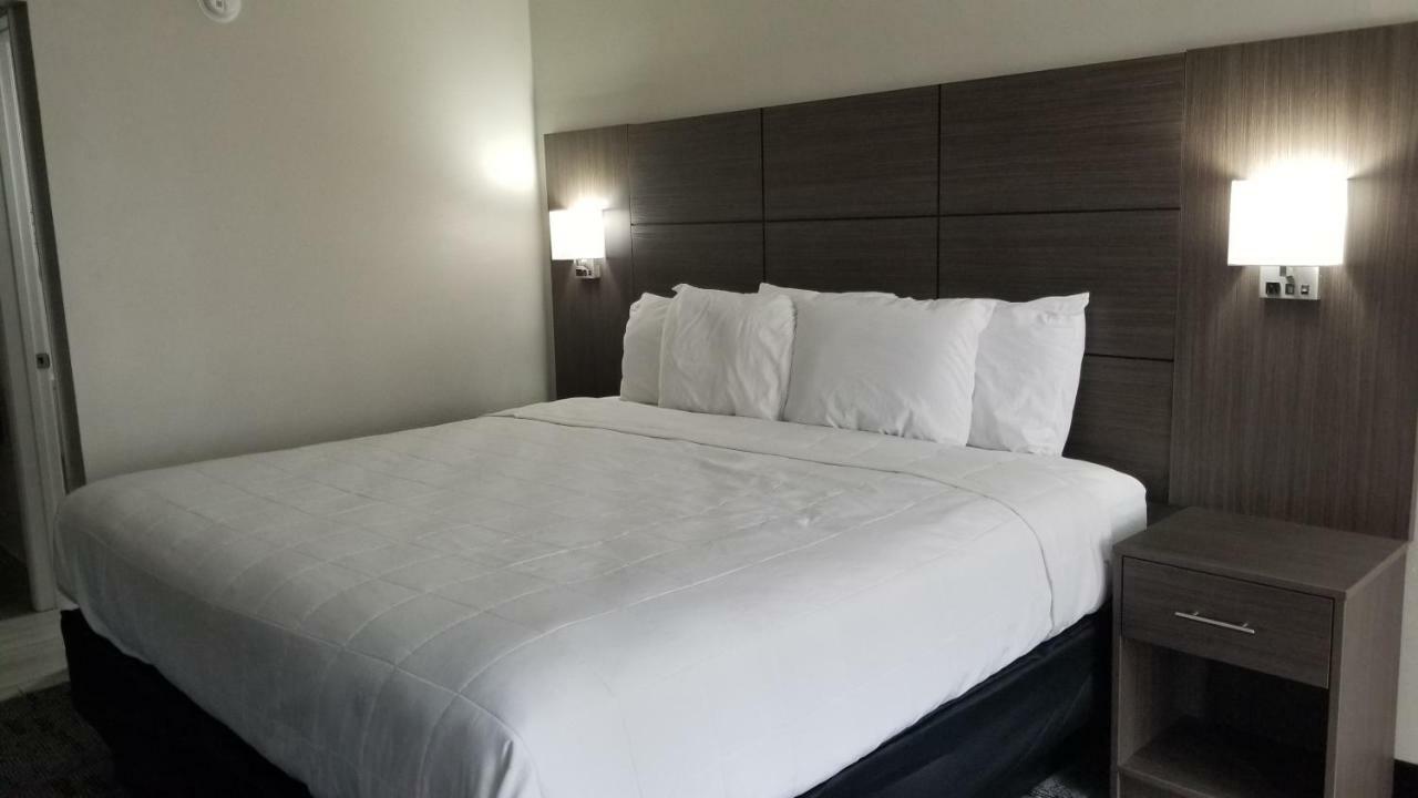 Days Inn & Suites By Wyndham Charleston Airport West North Charleston Eksteriør bilde
